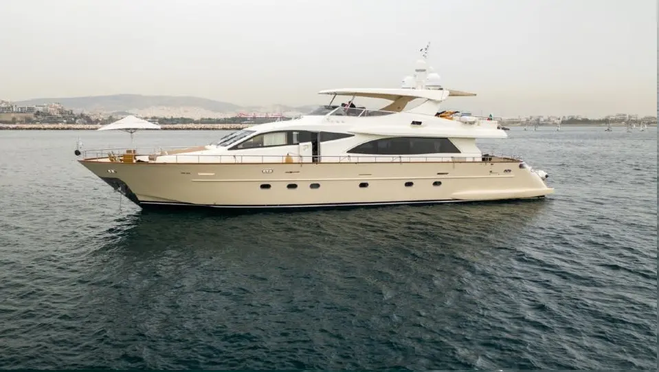 Star Link | 4-Cabin Deluxe Motor Yacht | Greece Charter | Booktheboat 